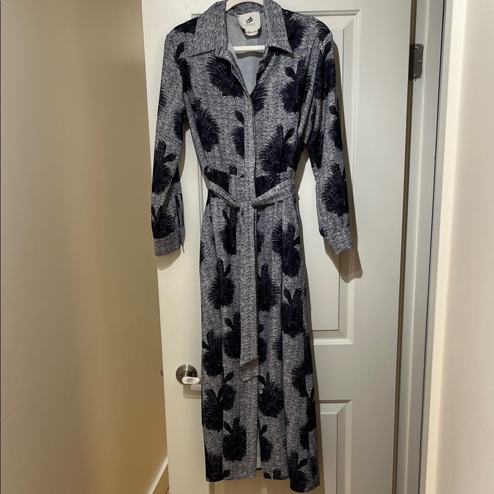 Italian Boutique Gray and Black Patterned Long Dress with Tie Waist